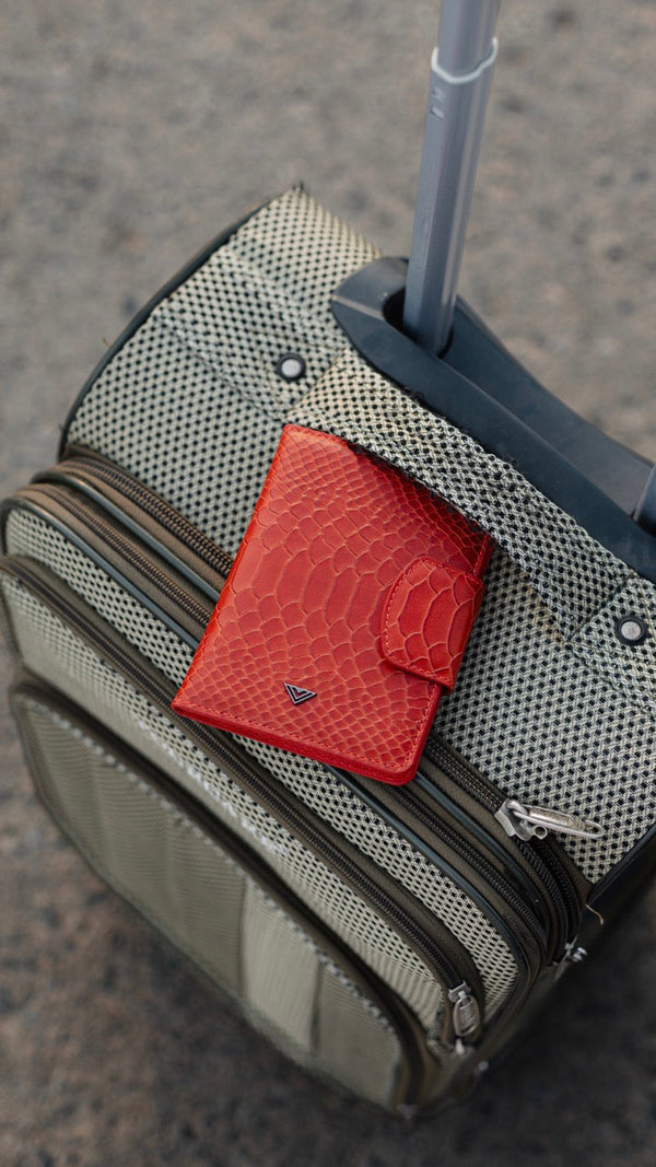 EXTEND Genuine Leather Passport Wallet 5247